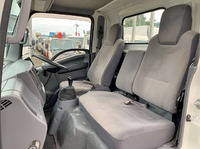 いすゞエルフ平ボディ小型（2t・3t）[写真33]