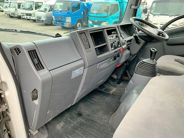 いすゞエルフ平ボディ小型（2t・3t）[写真34]