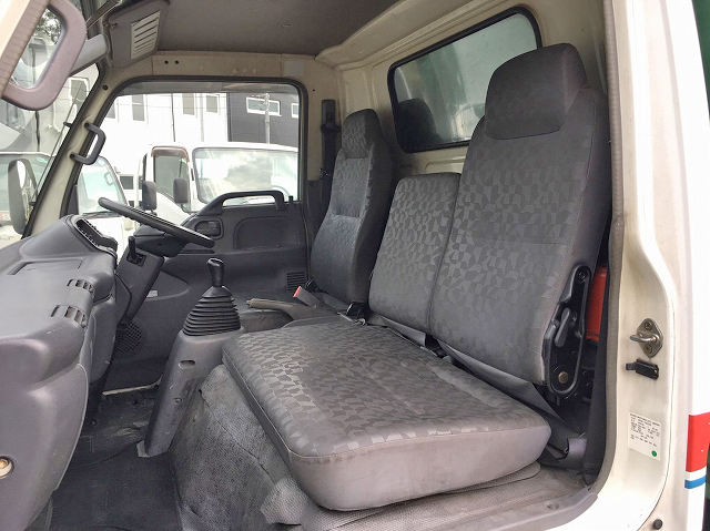 いすゞエルフ幌車小型（2t・3t）[写真30]