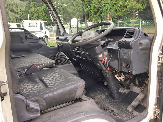 いすゞエルフ幌車小型（2t・3t）[写真34]