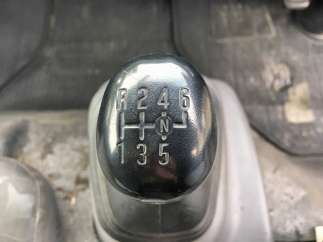 いすゞエルフ幌車小型（2t・3t）[写真38]