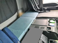 いすゞギガアルミウイング大型（10t）[写真15]