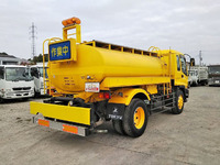 いすゞフォワード散水車増トン（6t・8t）[写真02]