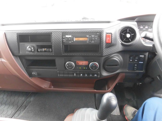 日野レンジャーアルミウイング中型（4t）[写真14]