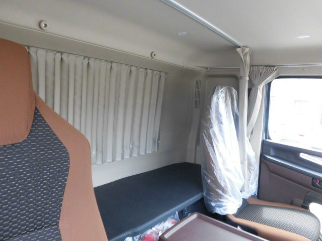 日野レンジャーアルミウイング中型（4t）[写真15]