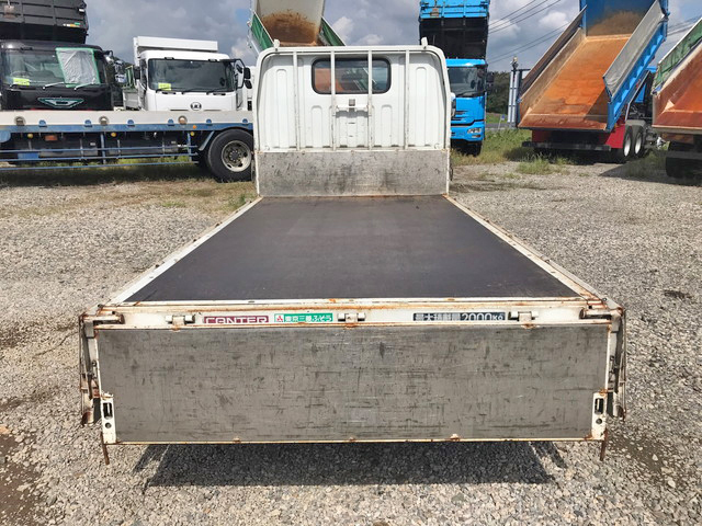 三菱ふそうキャンター平ボディ小型（2t・3t）[写真12]