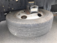 三菱ふそうキャンター平ボディ小型（2t・3t）[写真18]