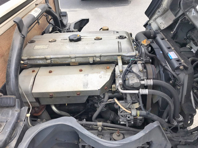 三菱ふそうキャンター平ボディ小型（2t・3t）[写真25]