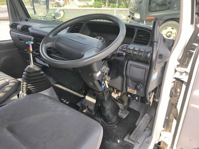 いすゞエルフローダーダンプ小型（2t・3t）[写真32]