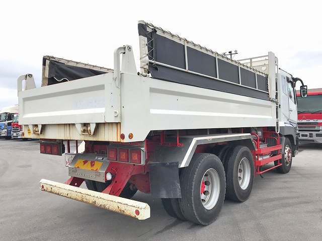 三菱ふそうスーパーグレートダンプ大型（10t）[写真02]