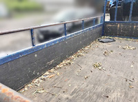 いすゞエルフ平ボディ小型（2t・3t）[写真10]