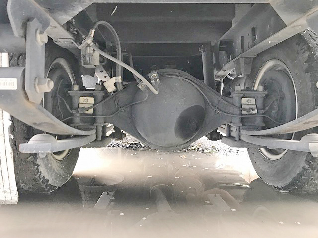 いすゞエルフ平ボディ小型（2t・3t）[写真12]