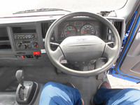 いすゞエルフセーフティローダー小型（2t・3t）[写真23]