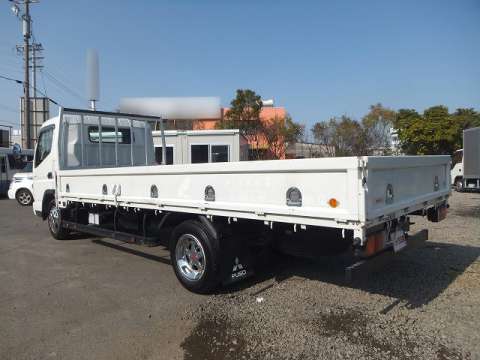 三菱ふそうキャンター平ボディ小型（2t・3t）[写真02]