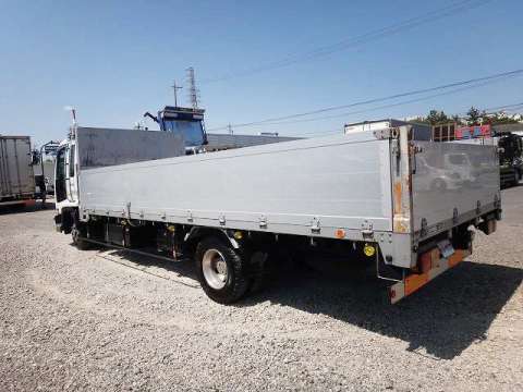 いすゞフォワードアルミブロック中型（4t）[写真02]