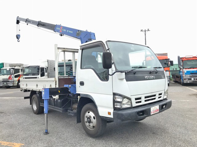 いすゞエルフクレーン4段小型（2t・3t）[写真03]