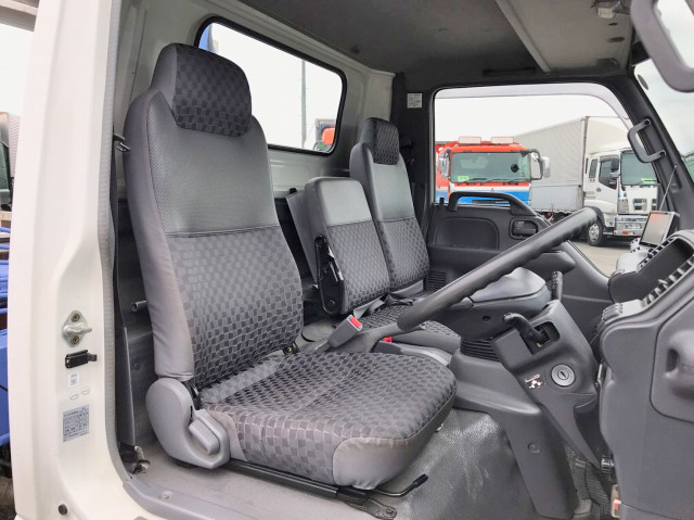 いすゞエルフクレーン4段小型（2t・3t）[写真34]