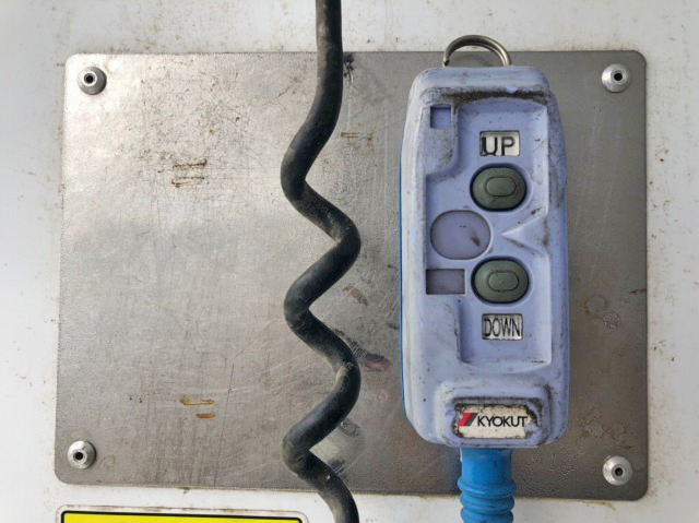 UDトラックスコンドル冷凍車（冷蔵車）中型（4t）[写真15]