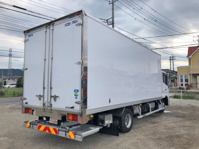 UDトラックスコンドル冷凍車（冷蔵車）中型（4t）[写真02]