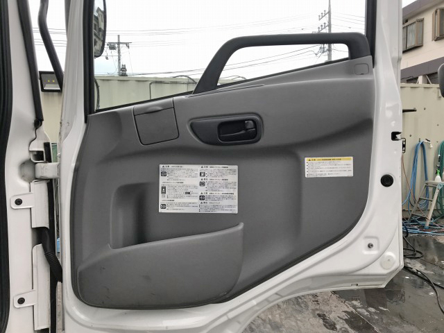 UDトラックスコンドル冷凍車（冷蔵車）中型（4t）[写真31]