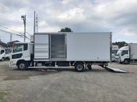 UDトラックスコンドル冷凍車（冷蔵車）中型（4t）[写真06]