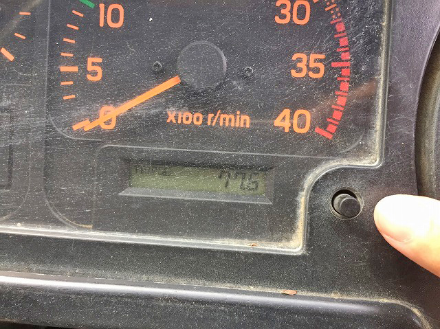 いすゞフォワード深ダンプ（土砂禁ダンプ）中型（4t）[写真24]