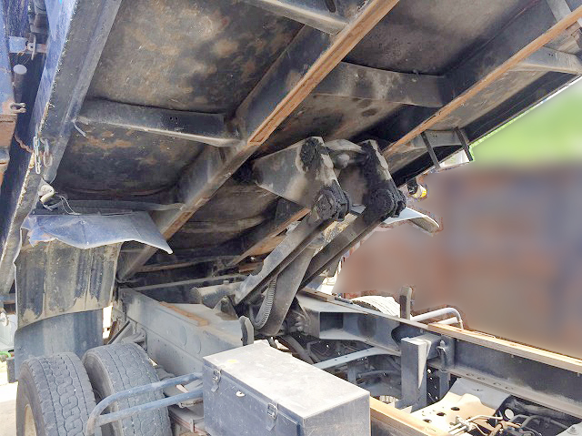 いすゞフォワード深ダンプ（土砂禁ダンプ）中型（4t）[写真08]