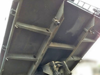 いすゞフォワードダンプ中型（4t）[写真12]