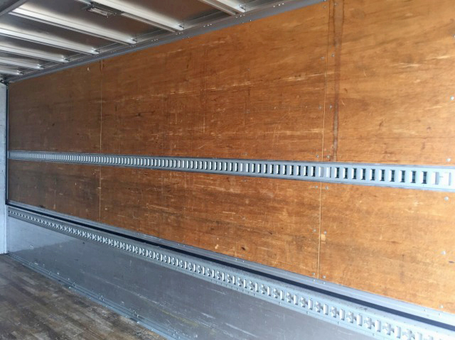 いすゞフォワードアルミウイング中型（4t）[写真15]