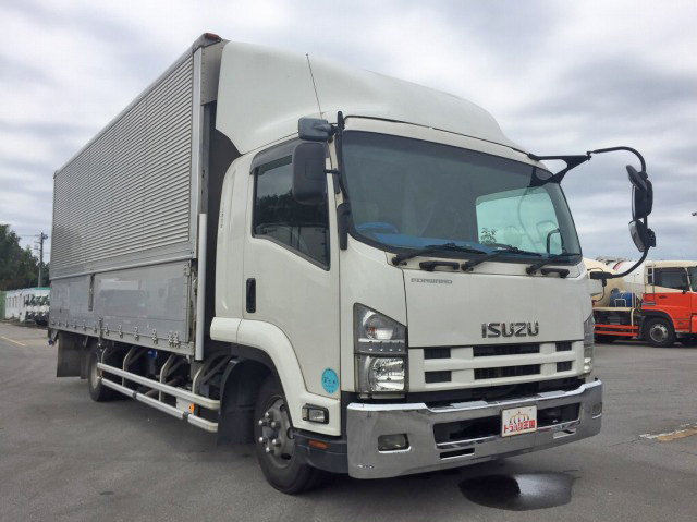 いすゞフォワードアルミウイング中型（4t）[写真03]