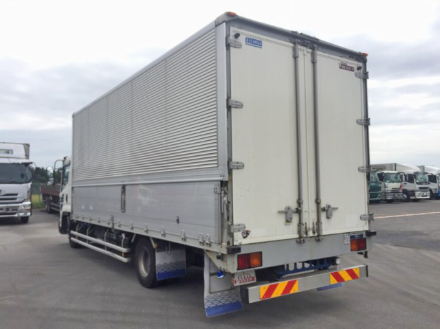 いすゞフォワードアルミウイング中型（4t）[写真04]