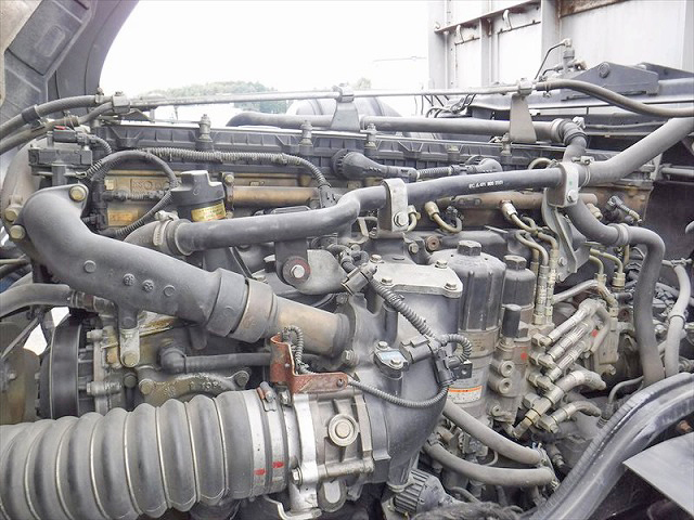 三菱ふそうスーパーグレートアルミブロック大型（10t）[写真25]