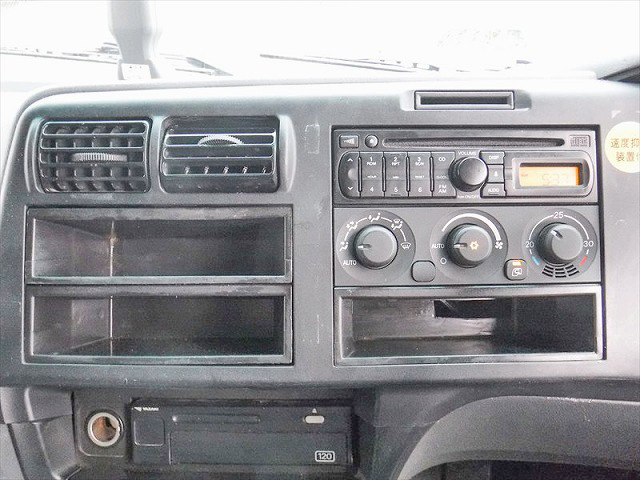 三菱ふそうスーパーグレートアルミブロック大型（10t）[写真28]