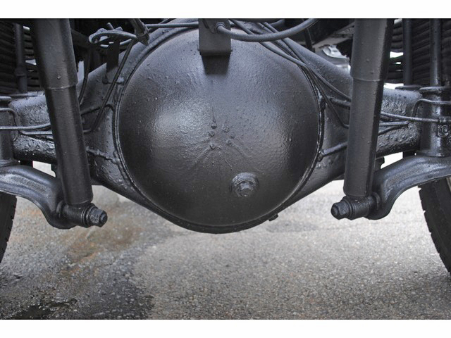 日野レンジャーコンテナ専用車増トン（6t・8t）[写真14]