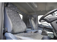 日野レンジャーコンテナ専用車増トン（6t・8t）[写真19]