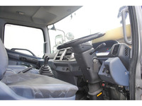 日野レンジャーコンテナ専用車増トン（6t・8t）[写真20]