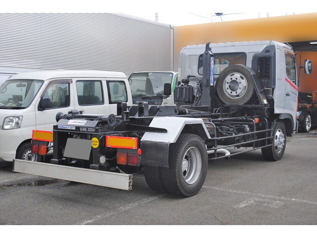 日野レンジャーコンテナ専用車増トン（6t・8t）[写真04]