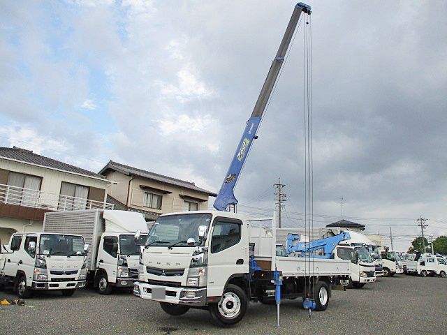 三菱ふそうキャンタークレーン3段小型（2t・3t）[写真11]