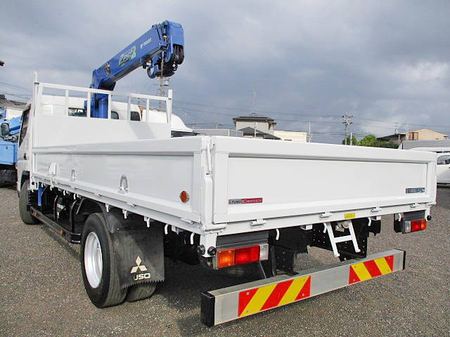 三菱ふそうキャンタークレーン3段小型（2t・3t）[写真02]