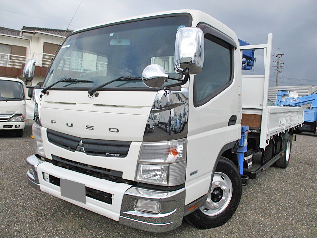 三菱ふそうキャンタークレーン3段小型（2t・3t）[写真03]