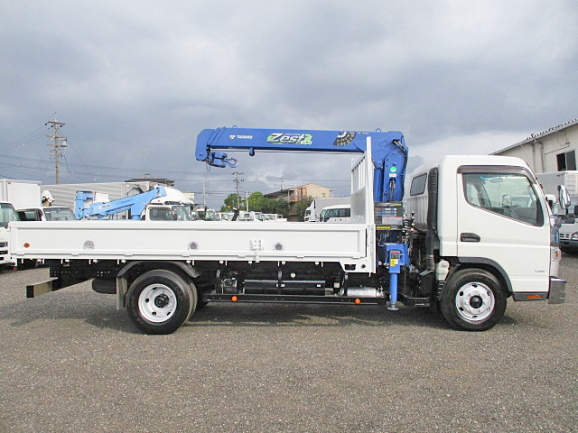 三菱ふそうキャンタークレーン3段小型（2t・3t）[写真06]