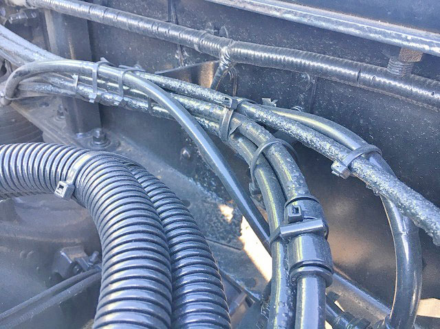 日野プロフィアトレーラーヘッド（トラクターヘッド）大型（10t）[写真10]