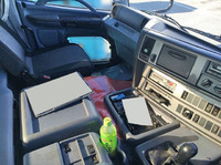 日野プロフィアトレーラーヘッド（トラクターヘッド）大型（10t）[写真19]