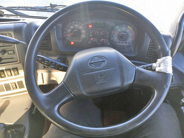 日野プロフィアトレーラーヘッド（トラクターヘッド）大型（10t）[写真20]