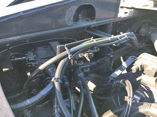 日野プロフィアトレーラーヘッド（トラクターヘッド）大型（10t）[写真09]