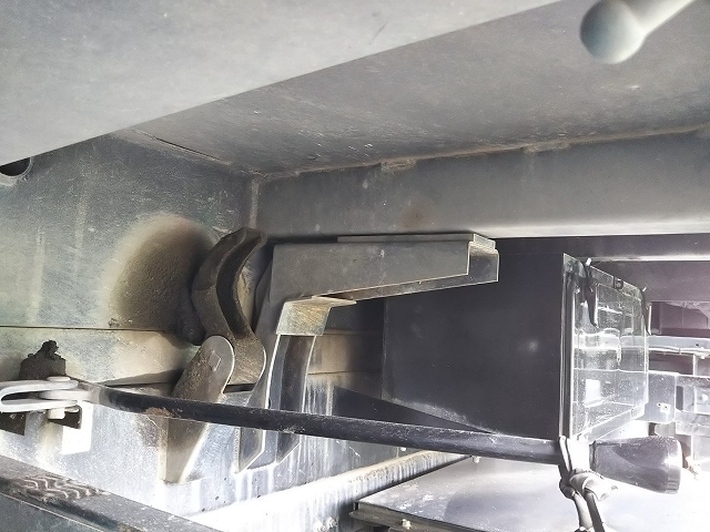 いすゞギガダンプ大型（10t）[写真13]