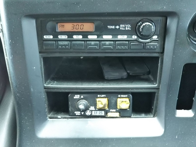 いすゞギガダンプ大型（10t）[写真30]