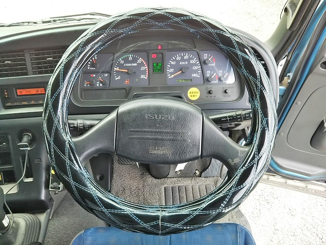 いすゞギガダンプ大型（10t）[写真34]