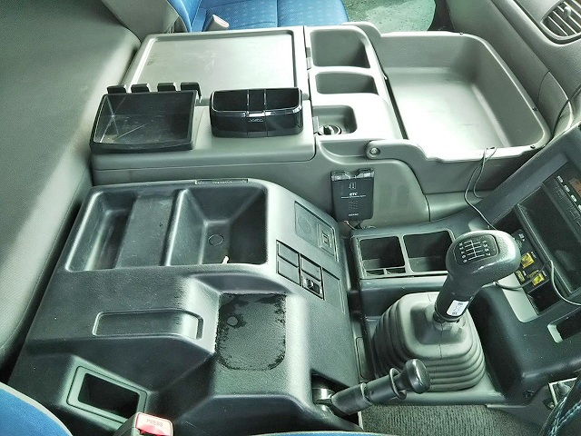 いすゞギガダンプ大型（10t）[写真37]