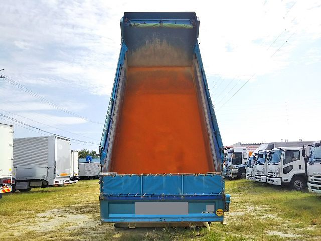 いすゞギガダンプ大型（10t）[写真09]